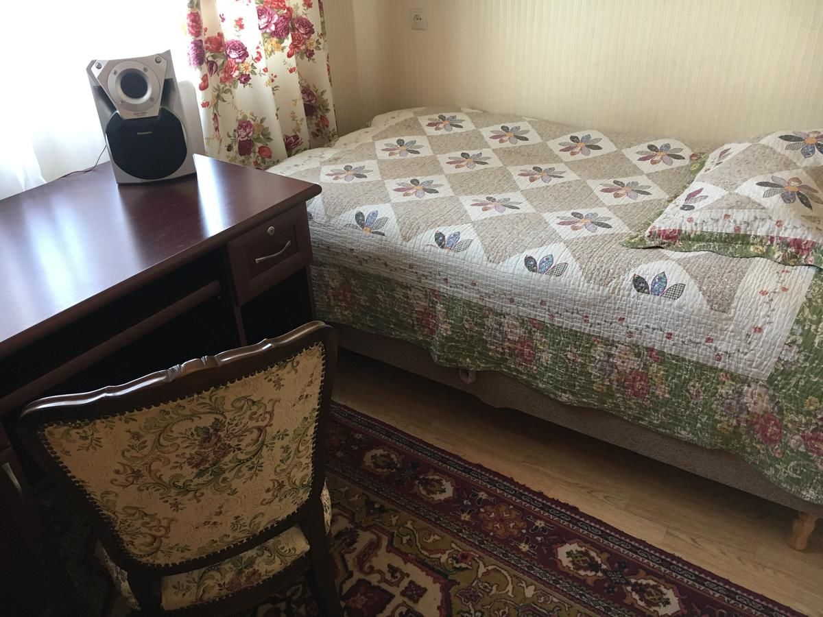 Проживание в семье Комнатка в центре Еревана Ереван