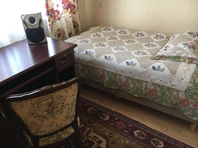 Проживание в семье Комнатка в центре Еревана Ереван-21