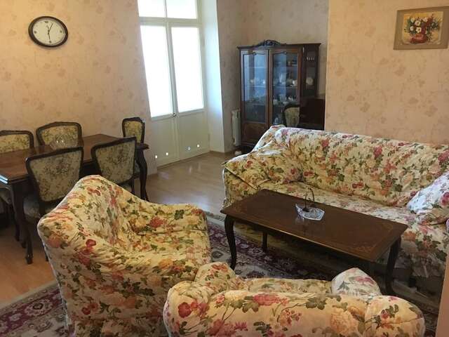 Проживание в семье Комнатка в центре Еревана Ереван-10